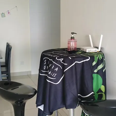 Landmark Residence 2 Service Apartment 5Min To Mrt 20Min To Kl Kajang Room photo